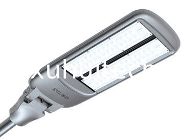 Lâmpada de rua do diodo emissor de luz de China sem a lente do diodo emissor de luz do brilho e o suporte da lâmpada, cauda, irradiando o corpo, esteira do PC