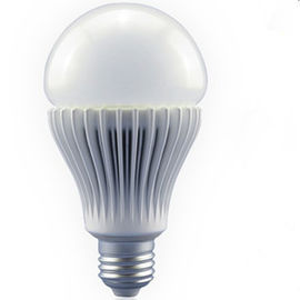bolha altamente térmica da bola do plástico condutor do diodo emissor de luz 9W, material do PC. ângulo de reflexão sobre 260