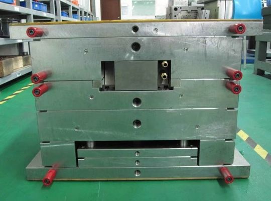 Cor cinzenta plástica inteligente chinesa dos produtos PC+ABSmaterial da injeção das tampas e dos acessórios do cerco do capacete de segurança