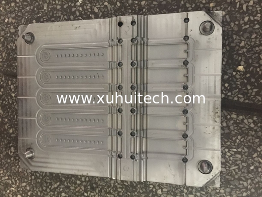 Moldes das gaxetas da borracha de silicone   20-90 o material do silicone da costa A, China 21 anos experimenta personalizado